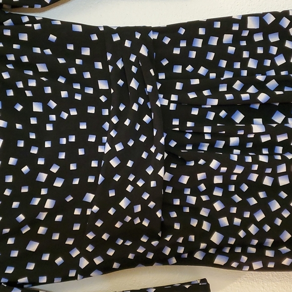 White House Black Market Dress - Picture 4 of 5